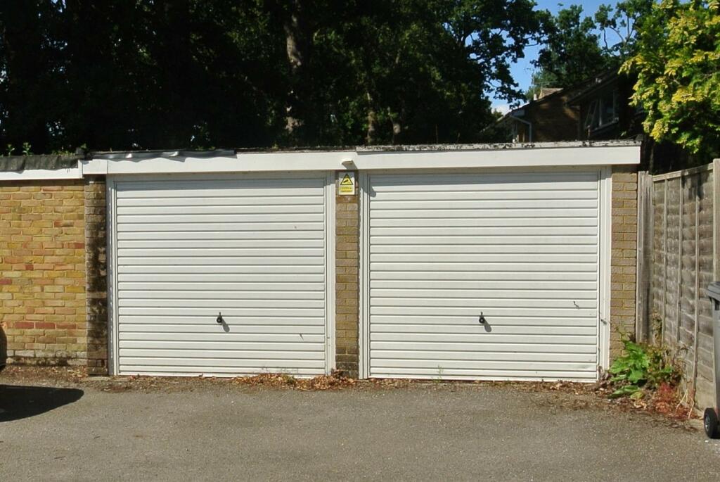 garage.jpg