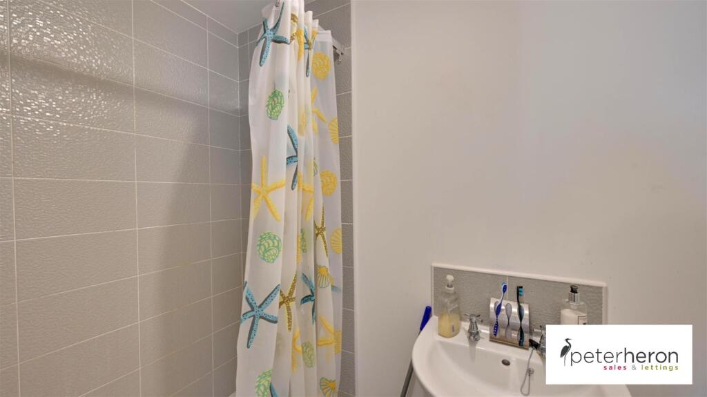 En Suite Shower Room