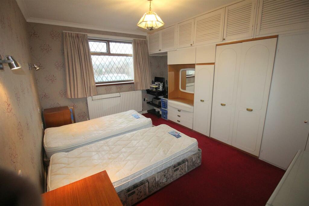 Crosland Road, 39, bed 2.JPG