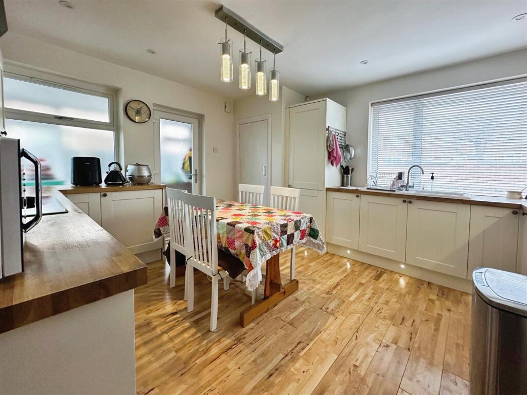 8beaf622-image_picker_48CC03D5-C6F8-43A9-91A2-009A