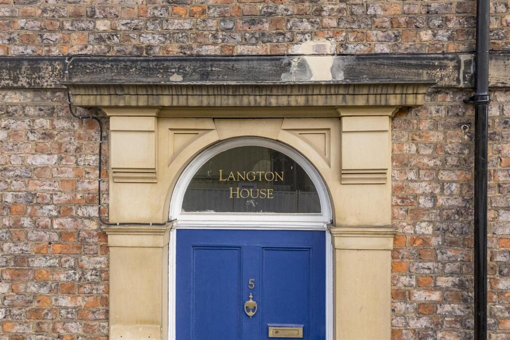 Langton_House_19_.jpg