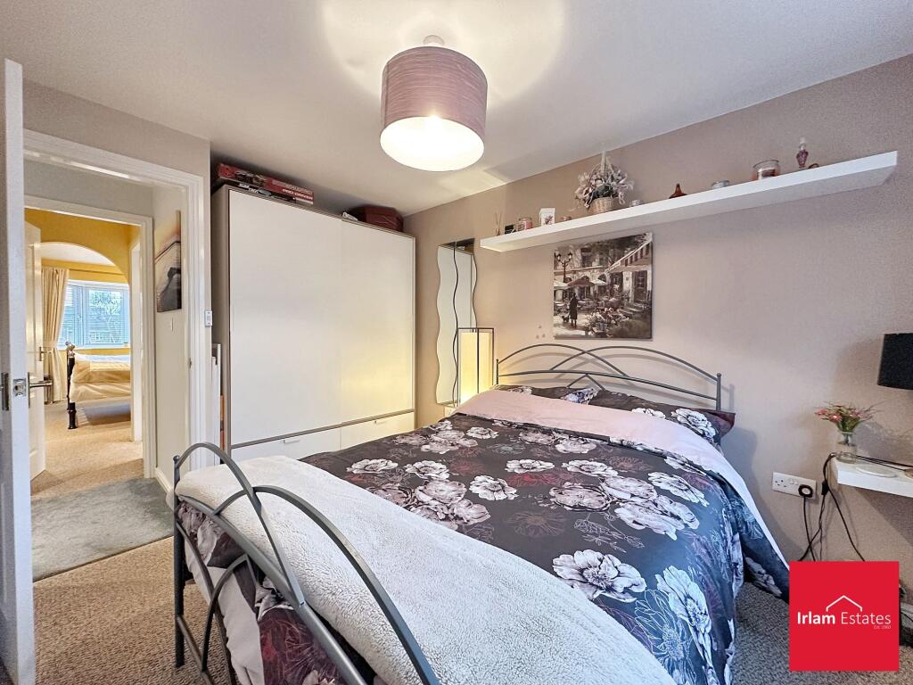 BEDROOM 2