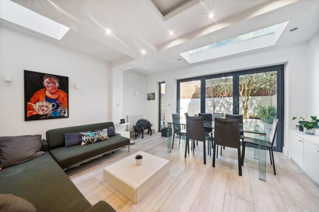 Fulham Palace Road 371 Flat A SW6 PH6.jpg