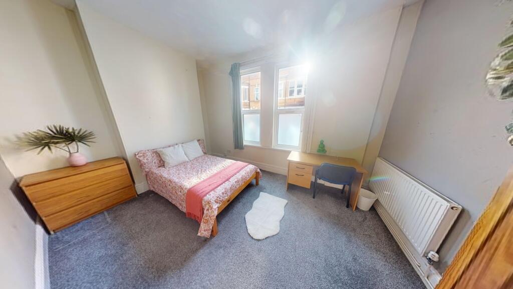 102-Foxhall-Rd-Bedroom 4