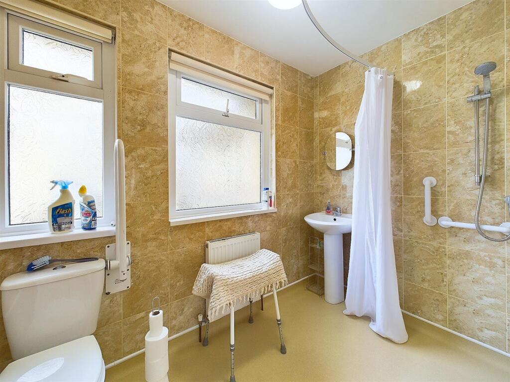 Wet Room.