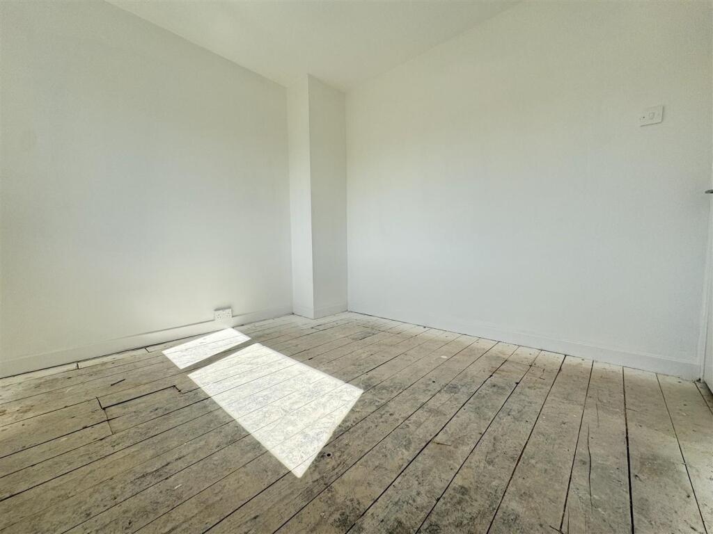 IMG_7477 (Large).JPG