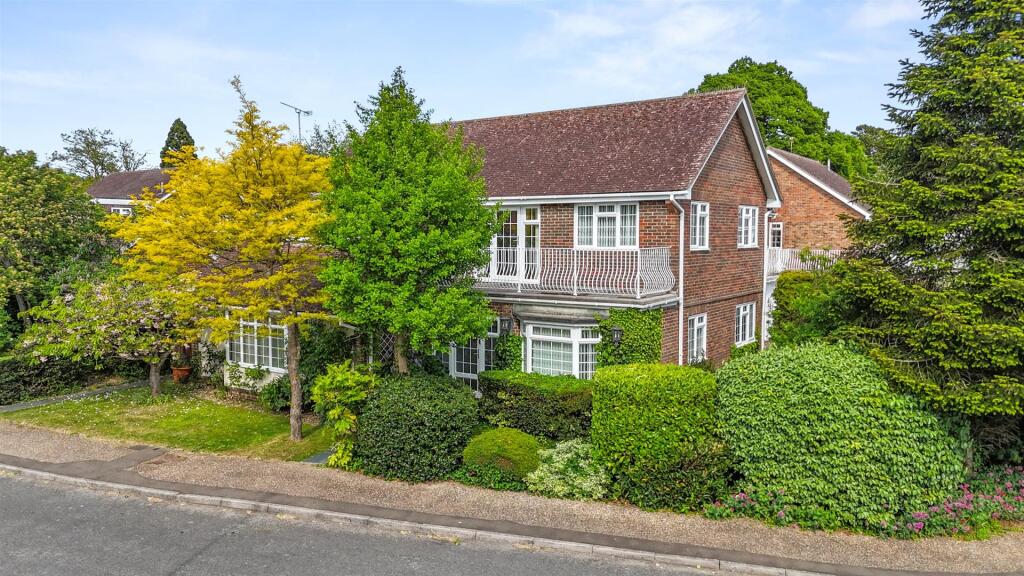 Vicarage Fields 9-001.jpg