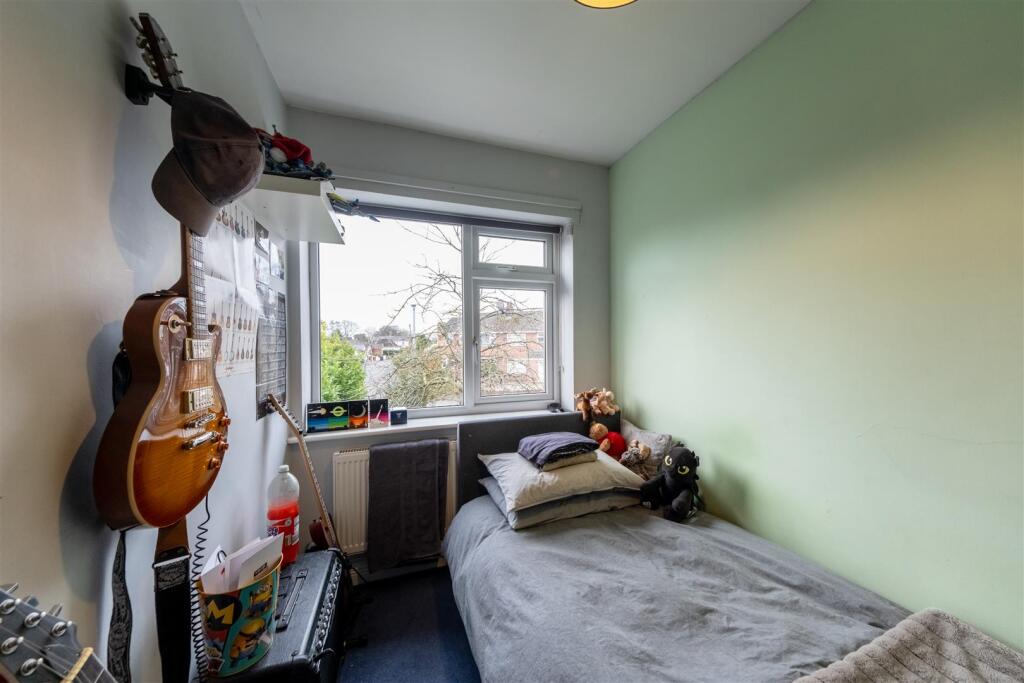 24 St Georges Crescent-014.jpg