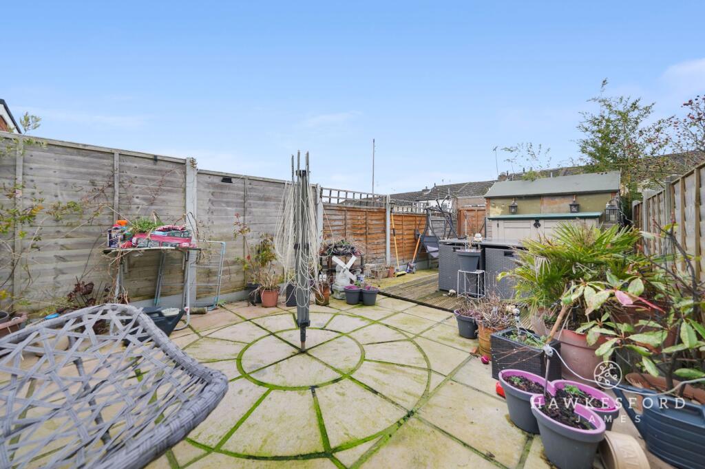 Gibson Street, Sittingbourne - Garden