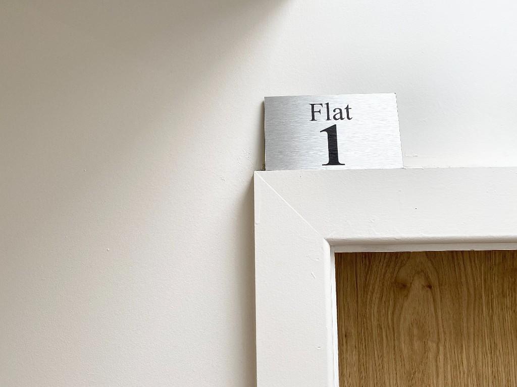 APARTMENT 1