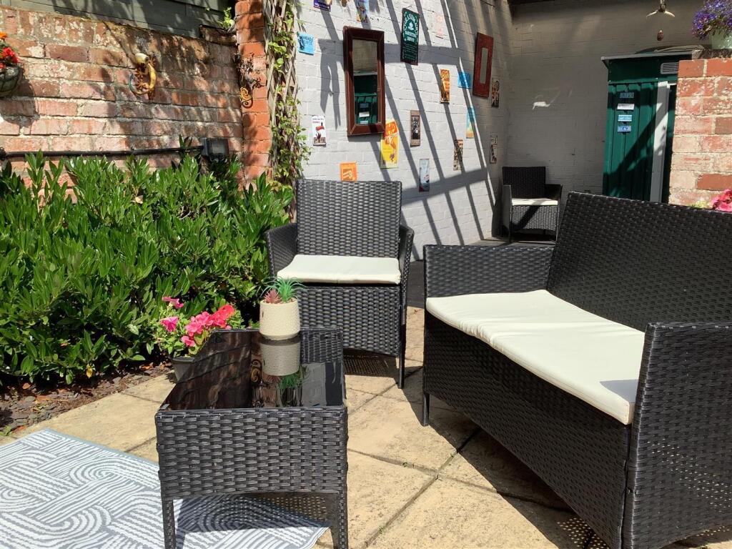 Patio garden