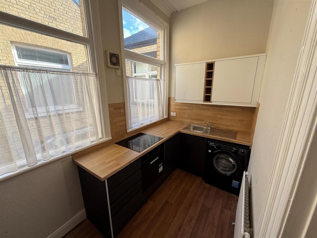 kitchen 6 the avenue.jpg