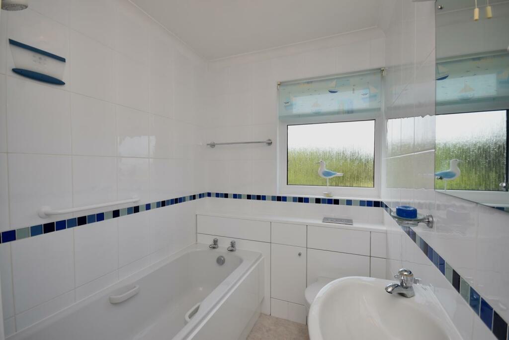 Bathroom.JPG