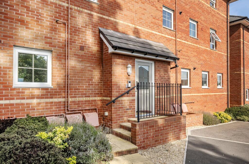 1357685-16-68cd5b...