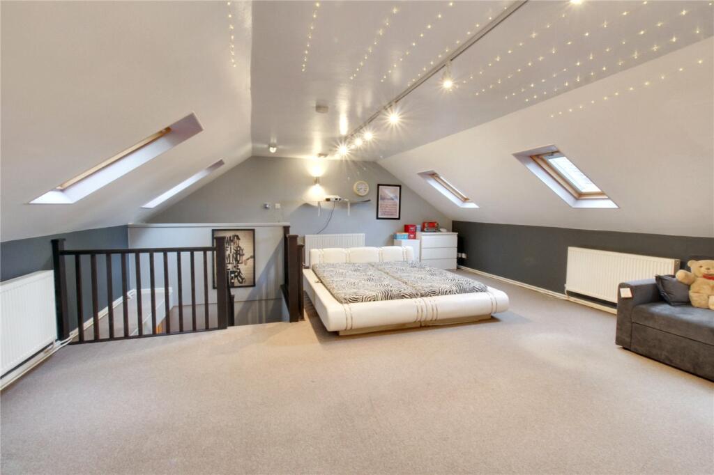 Cinima/Guest Room
