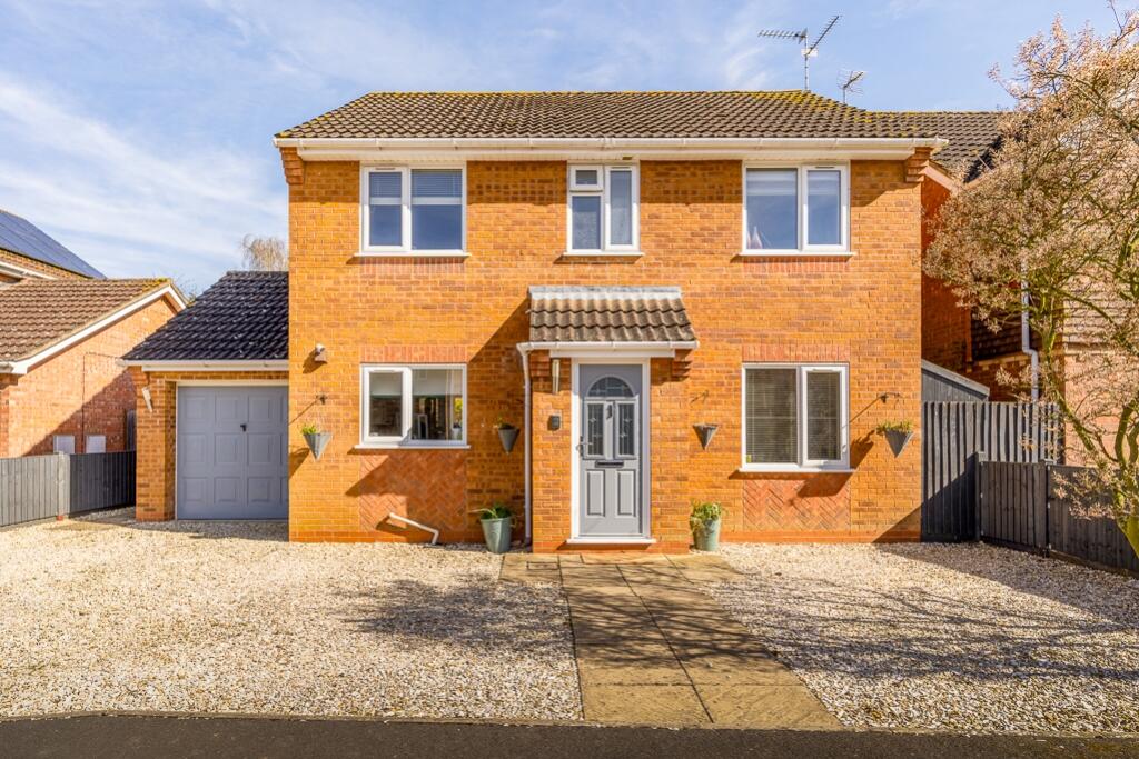 2 St Marys Gardens (Cowbit)-8