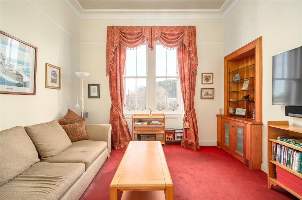 Midmar Gardens 15