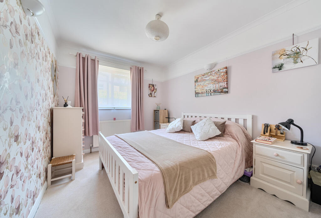 1295690-24-682738...