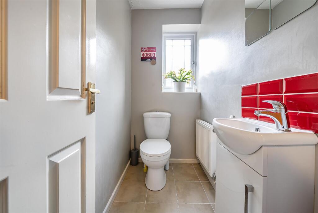 4 Acorn Way, Silverstone (9).jpg