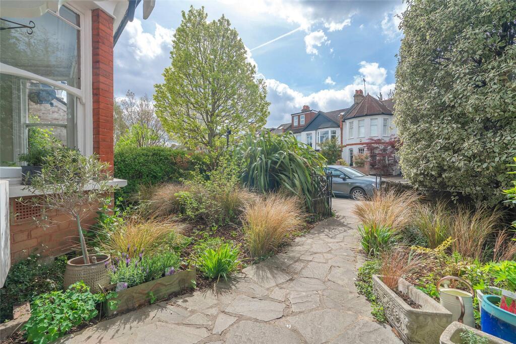Front Garden B