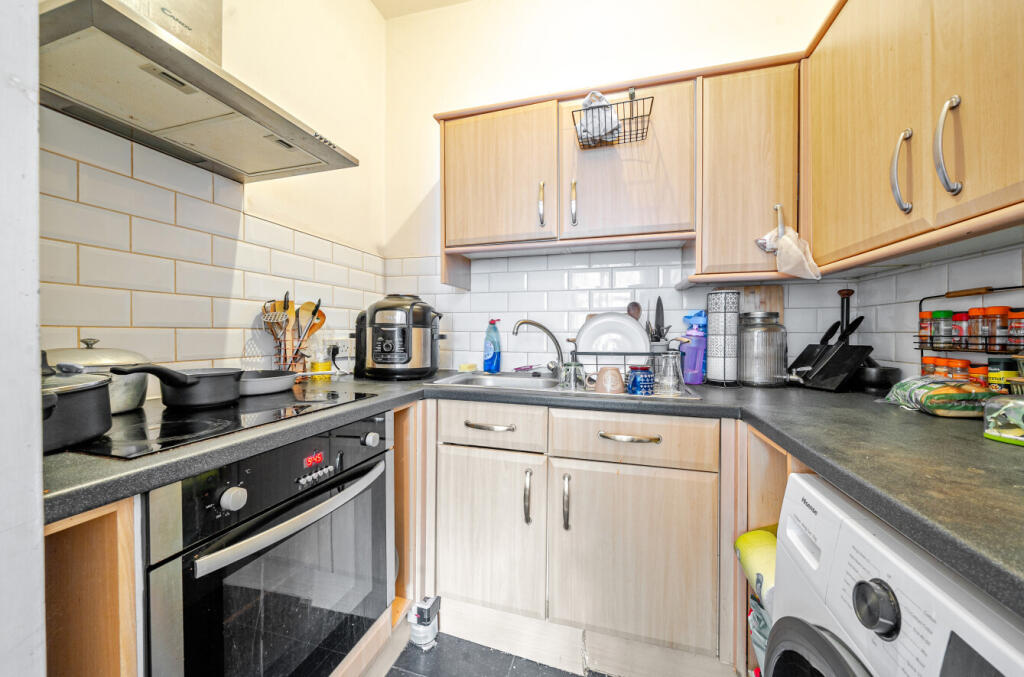 1312493-9-685921f...