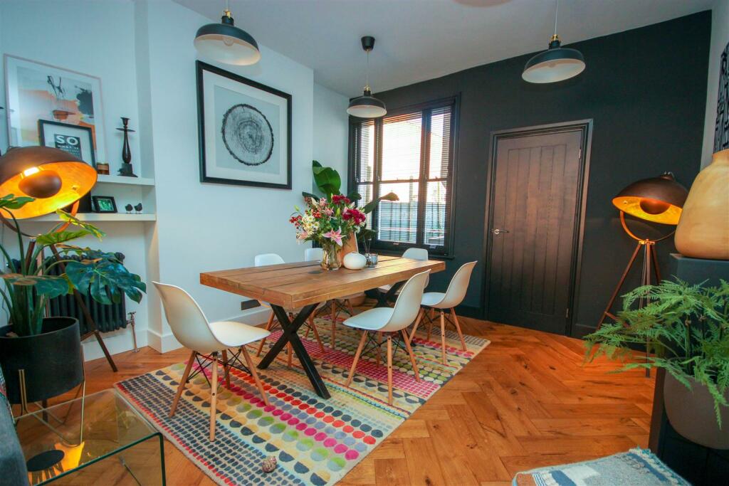 Dining Room.jpg