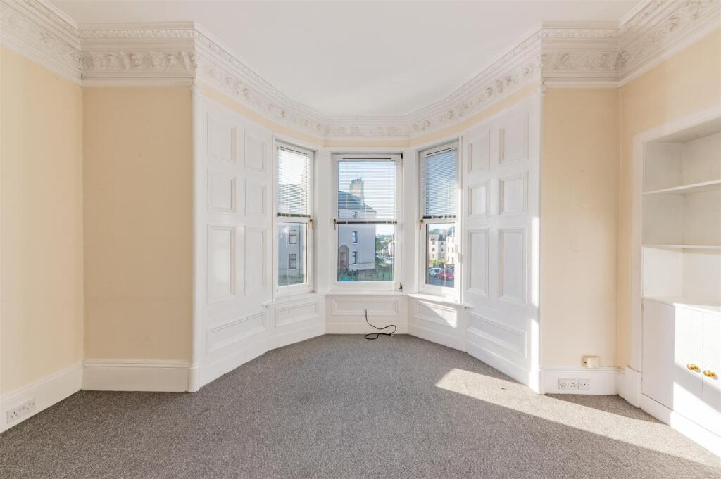 1R 321 Clepington Road Dundee-8.JPG