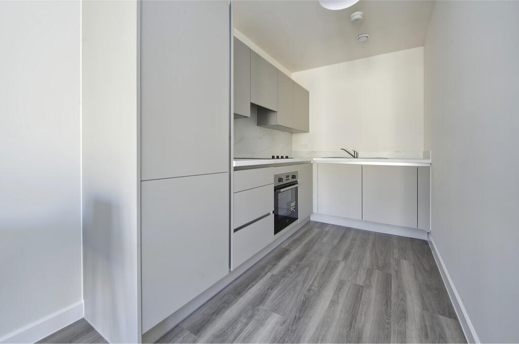 flat 12 iris hse-...