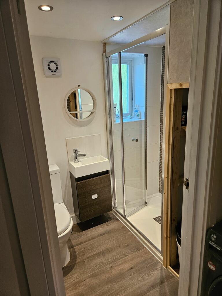 Bedroom Four En-Suite
