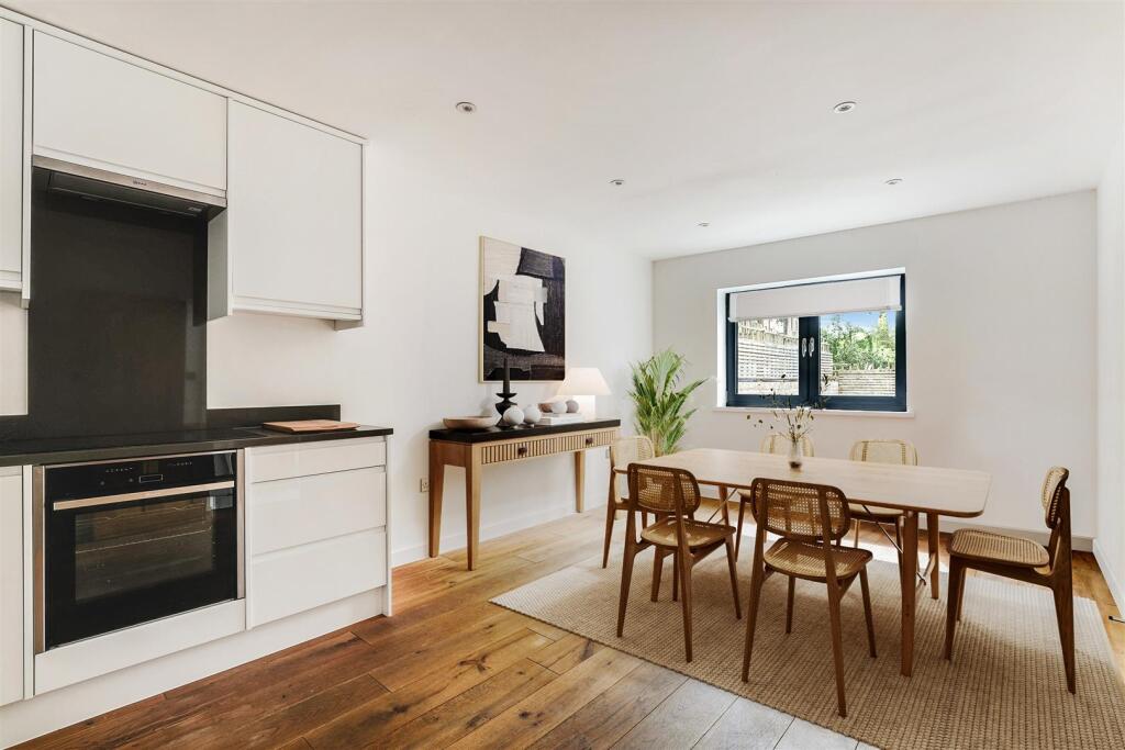 Kitchen-diner-Wilton-Way-11-2 complete.jpg