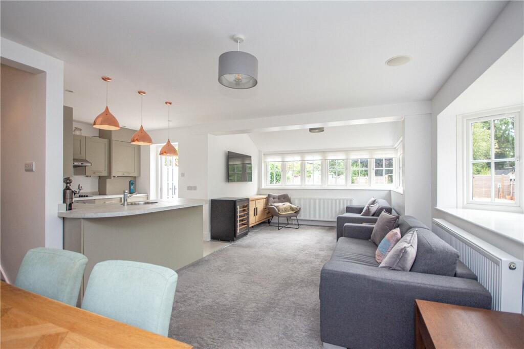 Open Plan Reception