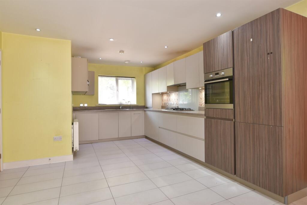 Lounge/Kitchen /Dining Room