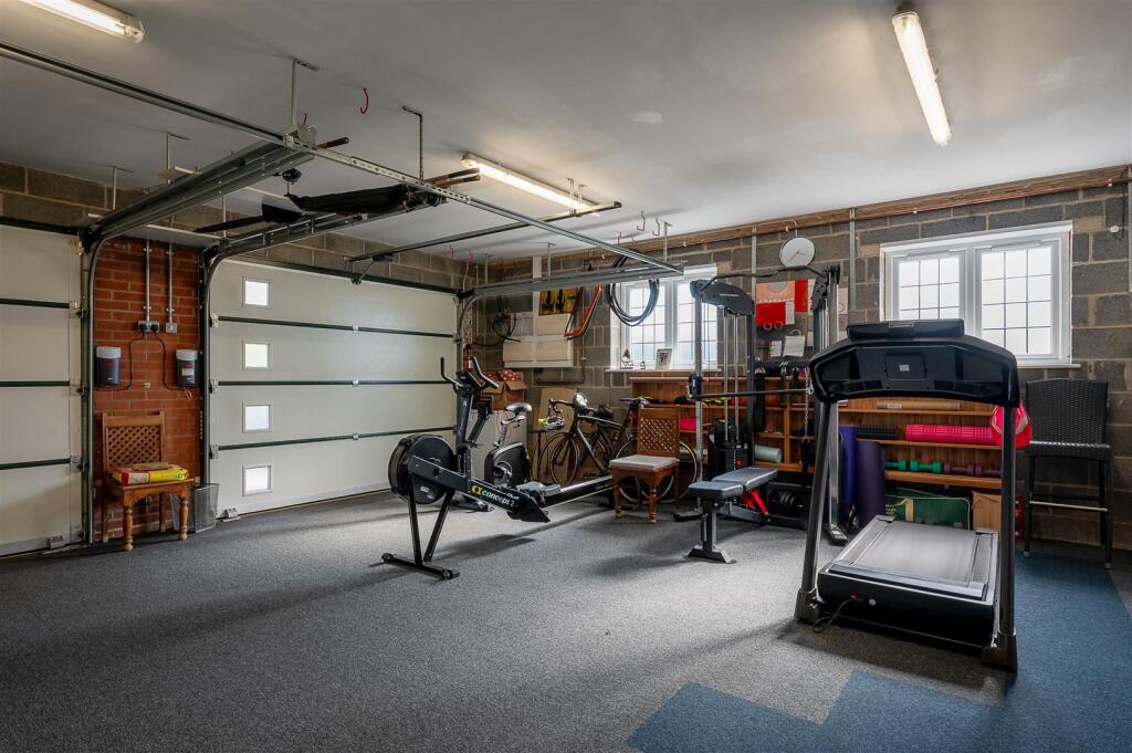 Intgeral Double Garage