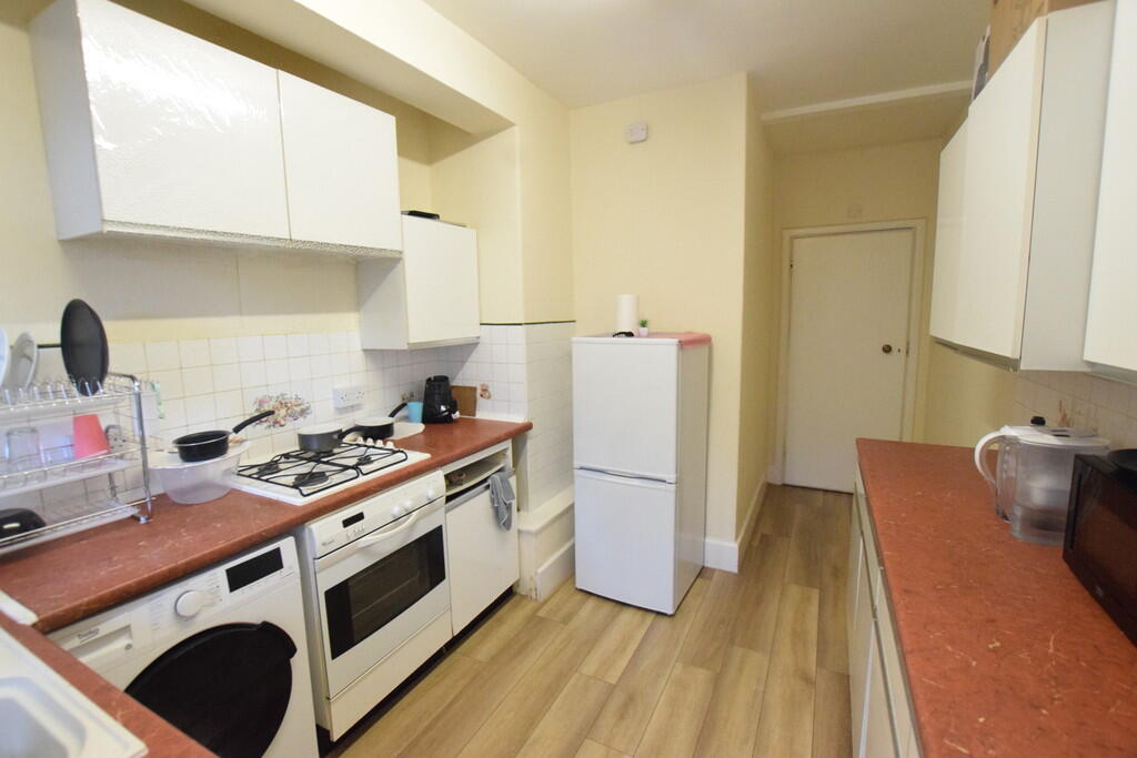 Kitchen other ang...