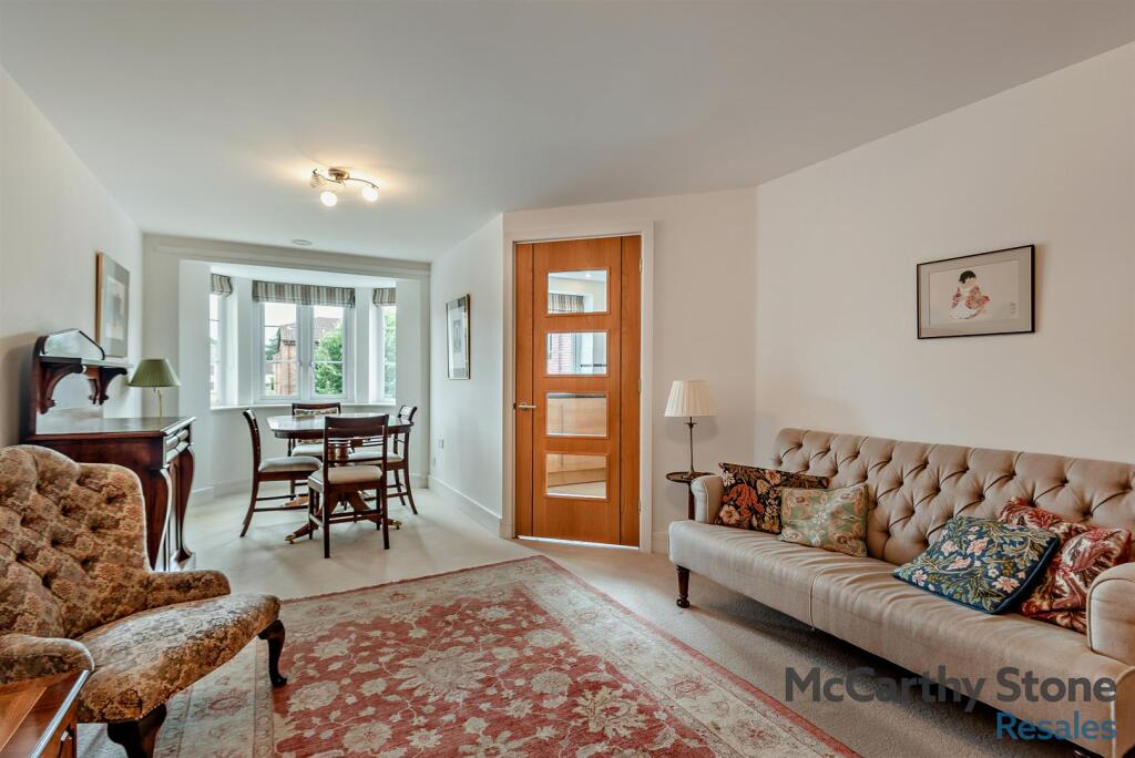 8654293-interior09-800.jpg