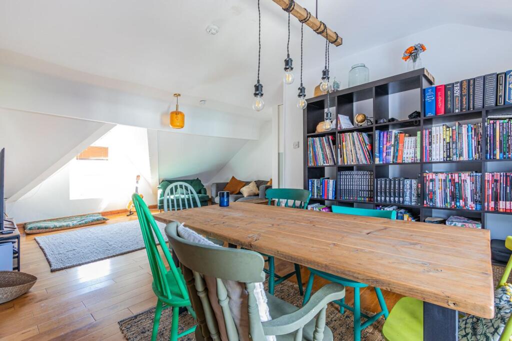 Kings Road 28A-16.jpg