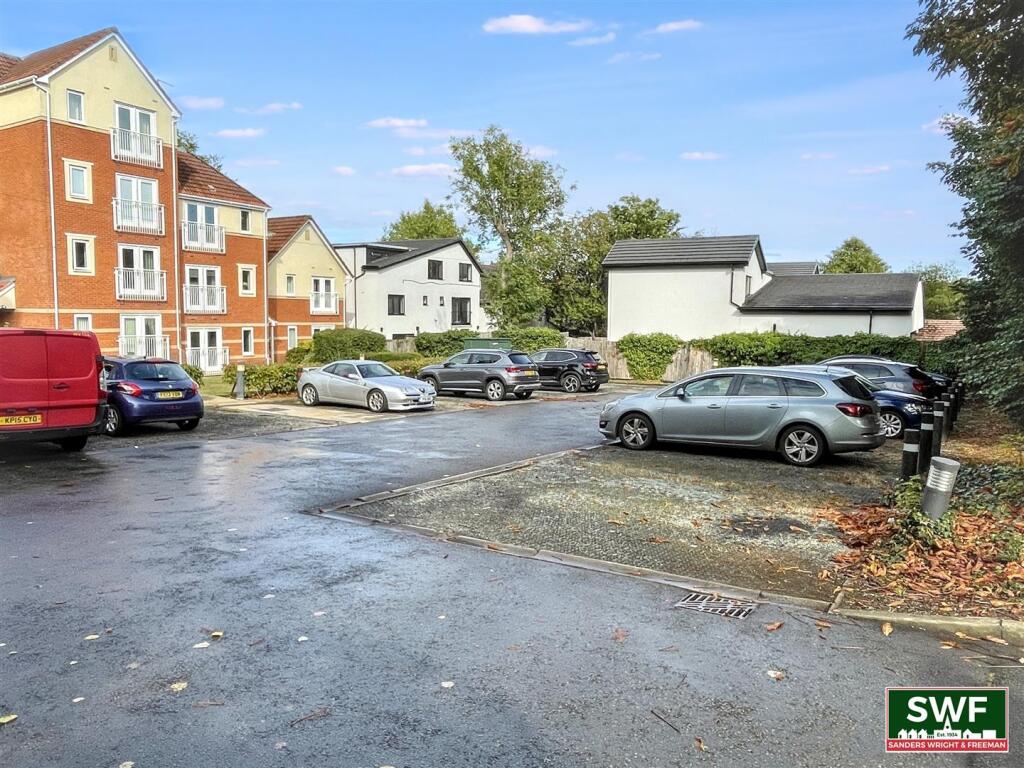 Parking.jpg