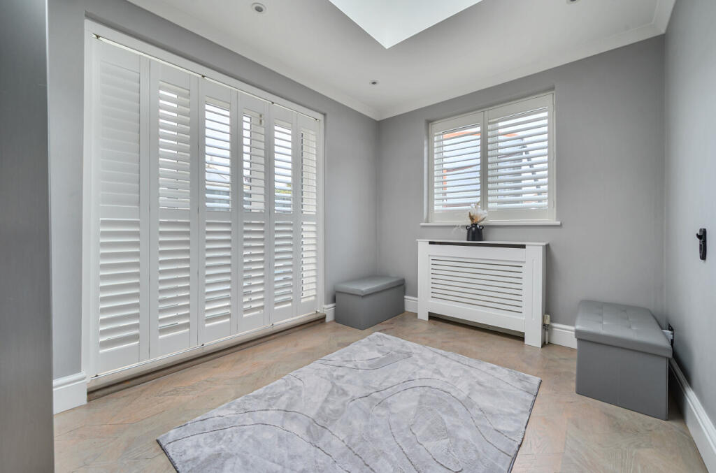 1361231-15-68de4b...