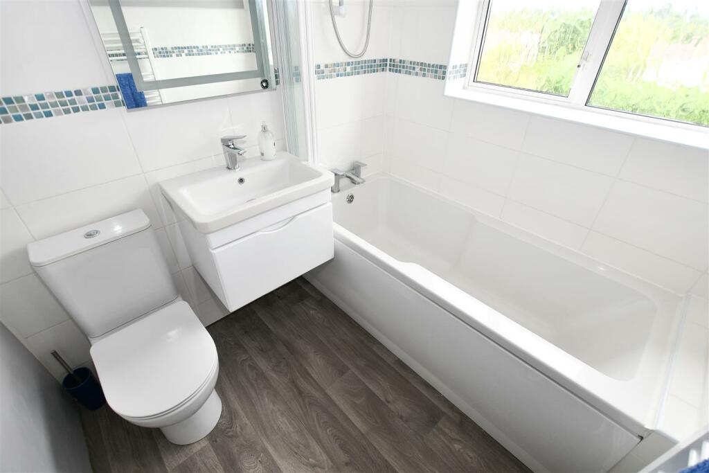 Family Bathroom.jpg