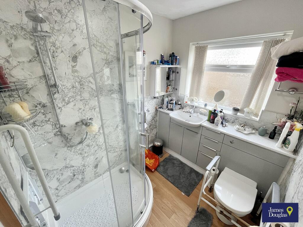 ShowerRoom1