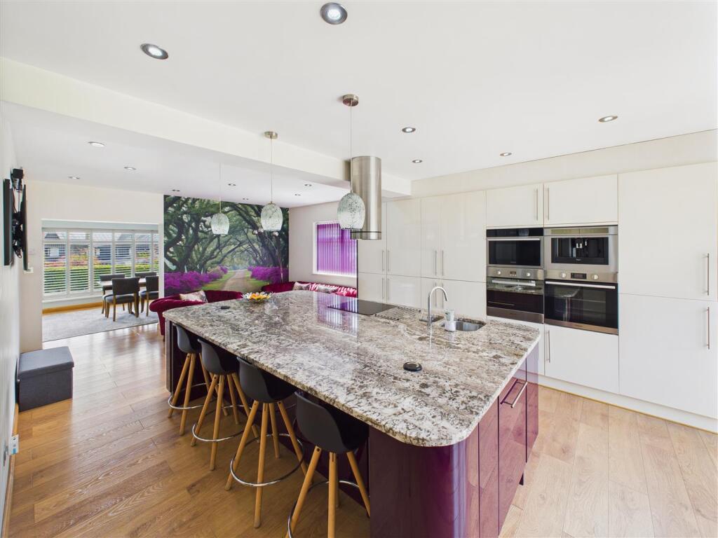Living Kitchen