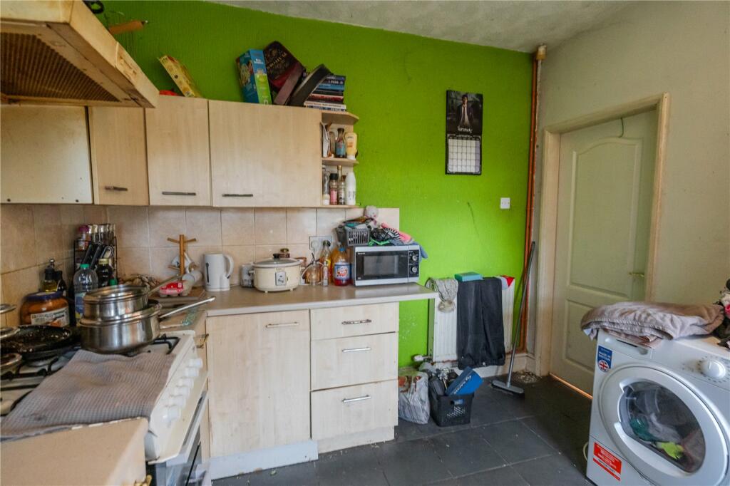 Kitchen (2)