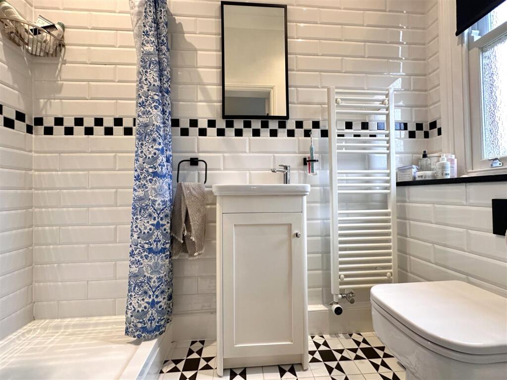 En-Suite Shower Room 644