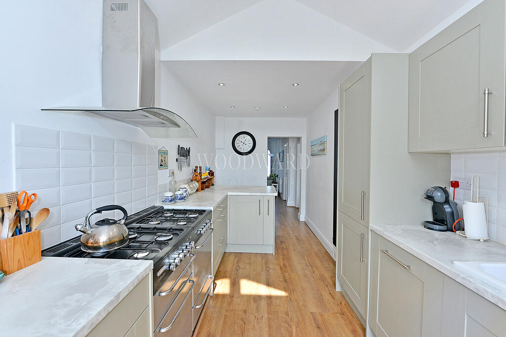 Kitchen/Breakfast...