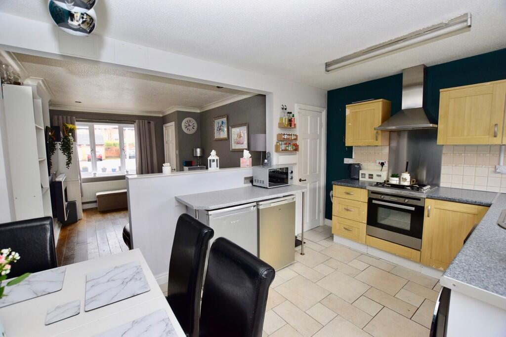 Kitchen/Dining Ro...