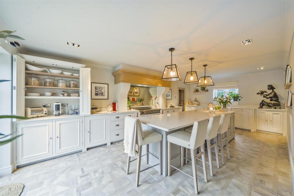 Kitchen/Breakfast Room