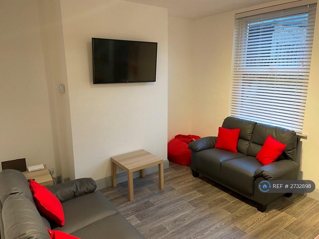 Golgotha Road, Lancaster, LA1