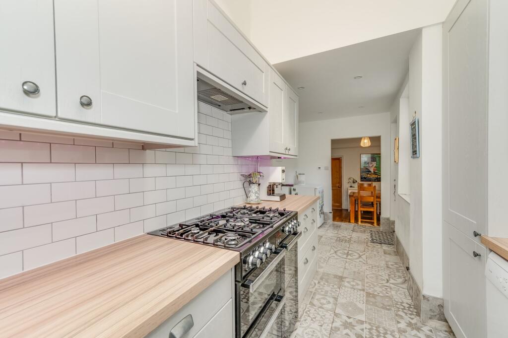 LOUNGE, KITCHEN AND DINER