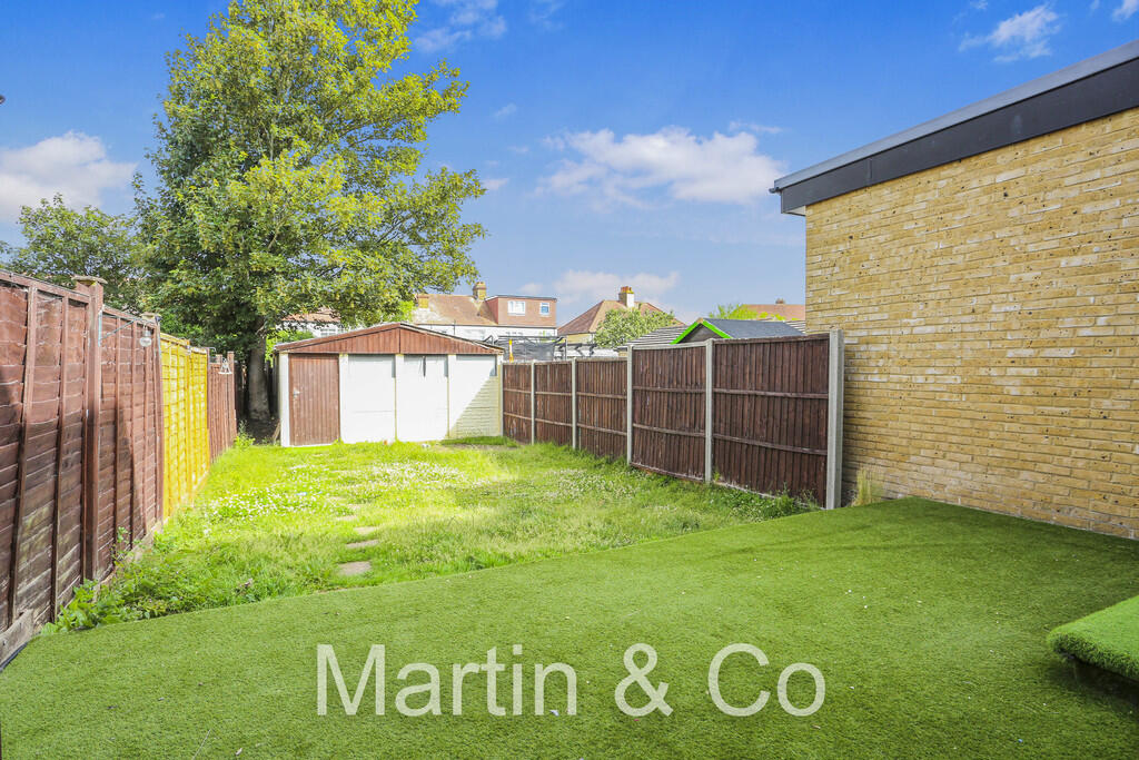 1494137015 - 77 C...