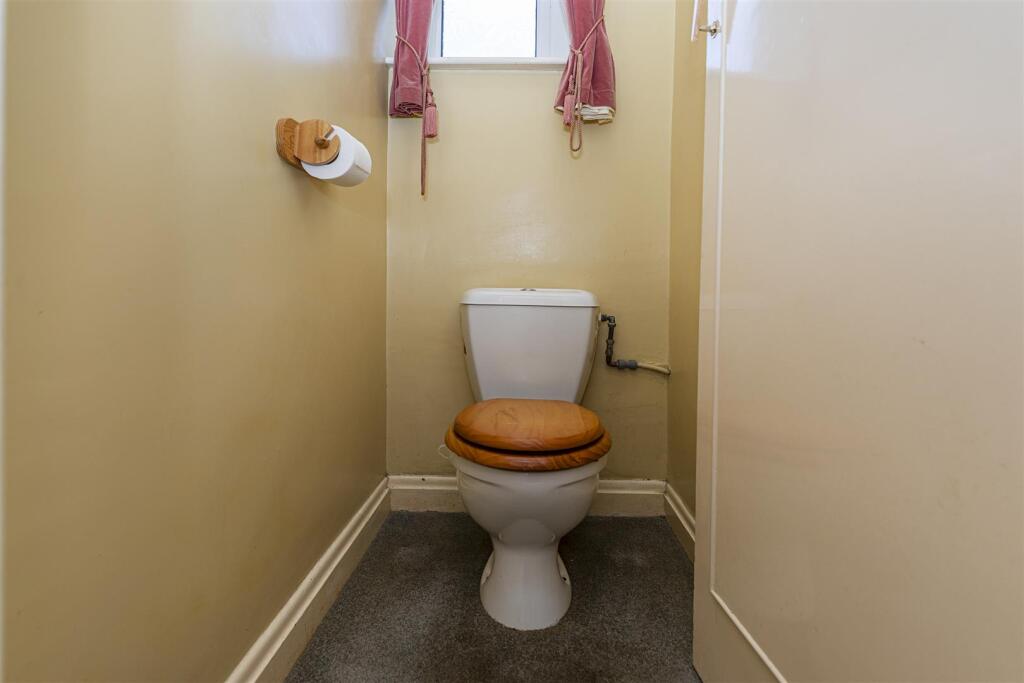 Bramleys Estate Agents - The Crescent - New Mill (